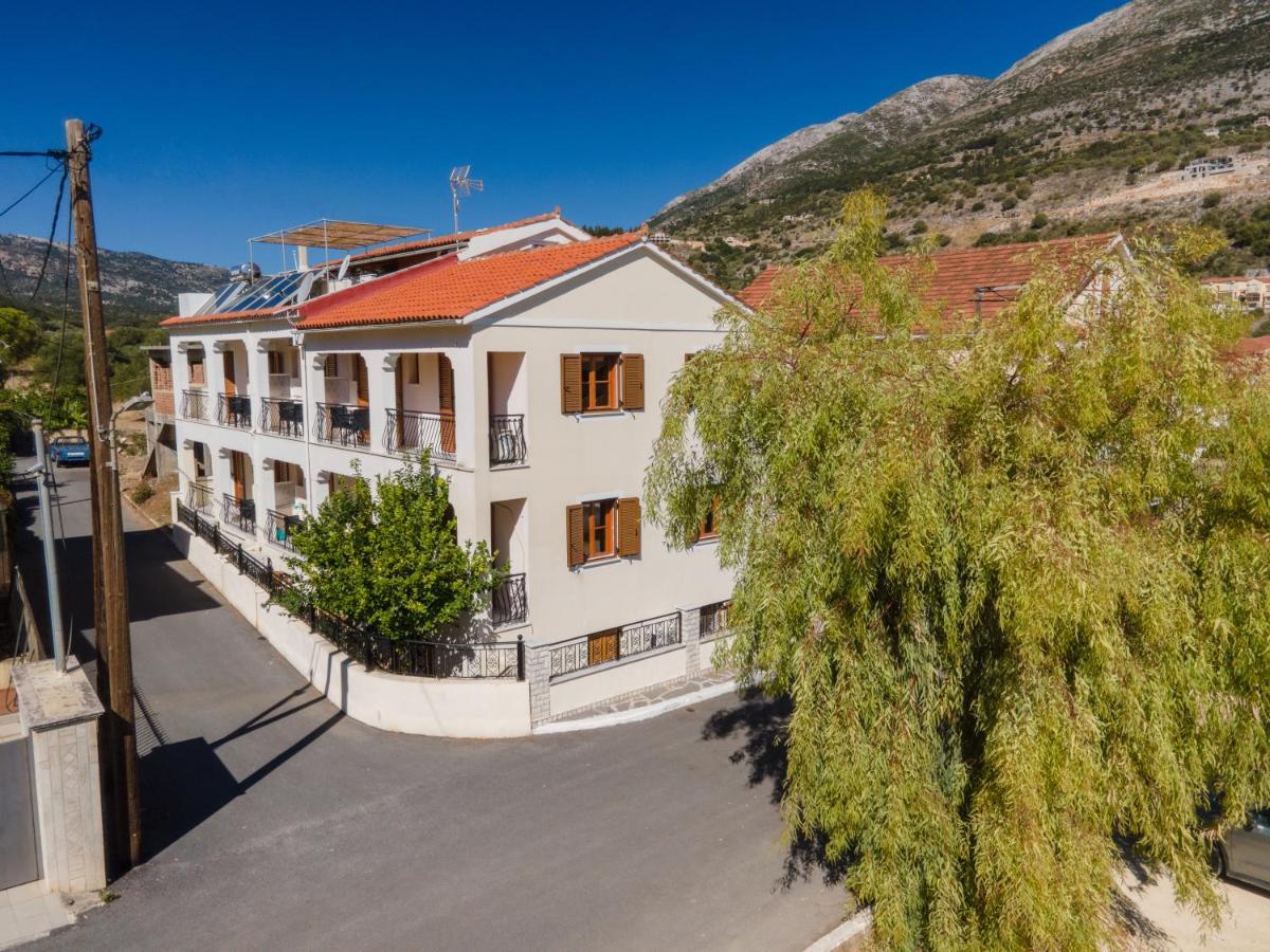 Alexatos Studios & Apartments Agia Efimia Extérieur photo