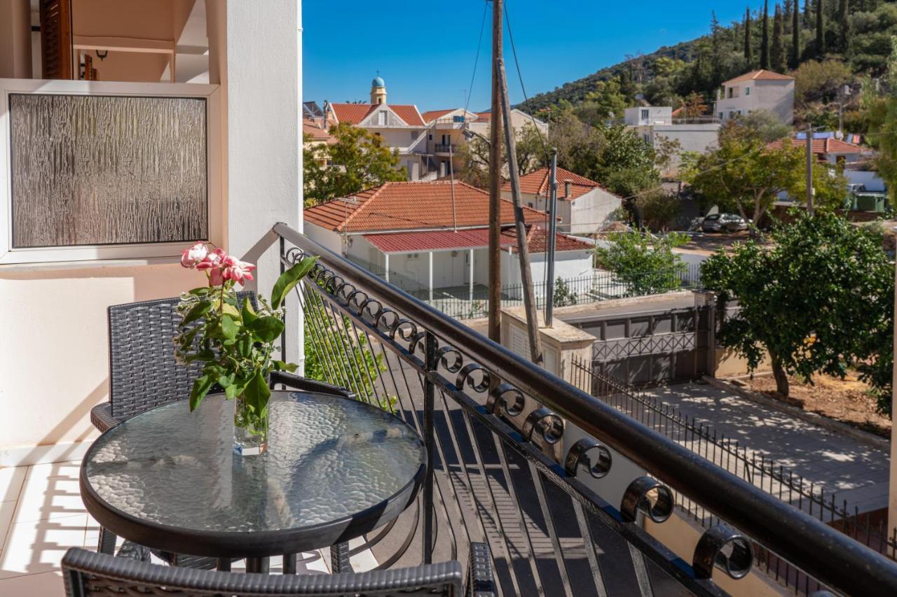 Alexatos Studios & Apartments Agia Efimia Extérieur photo