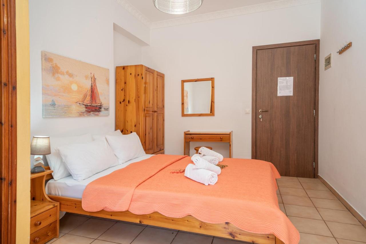 Alexatos Studios & Apartments Agia Efimia Extérieur photo