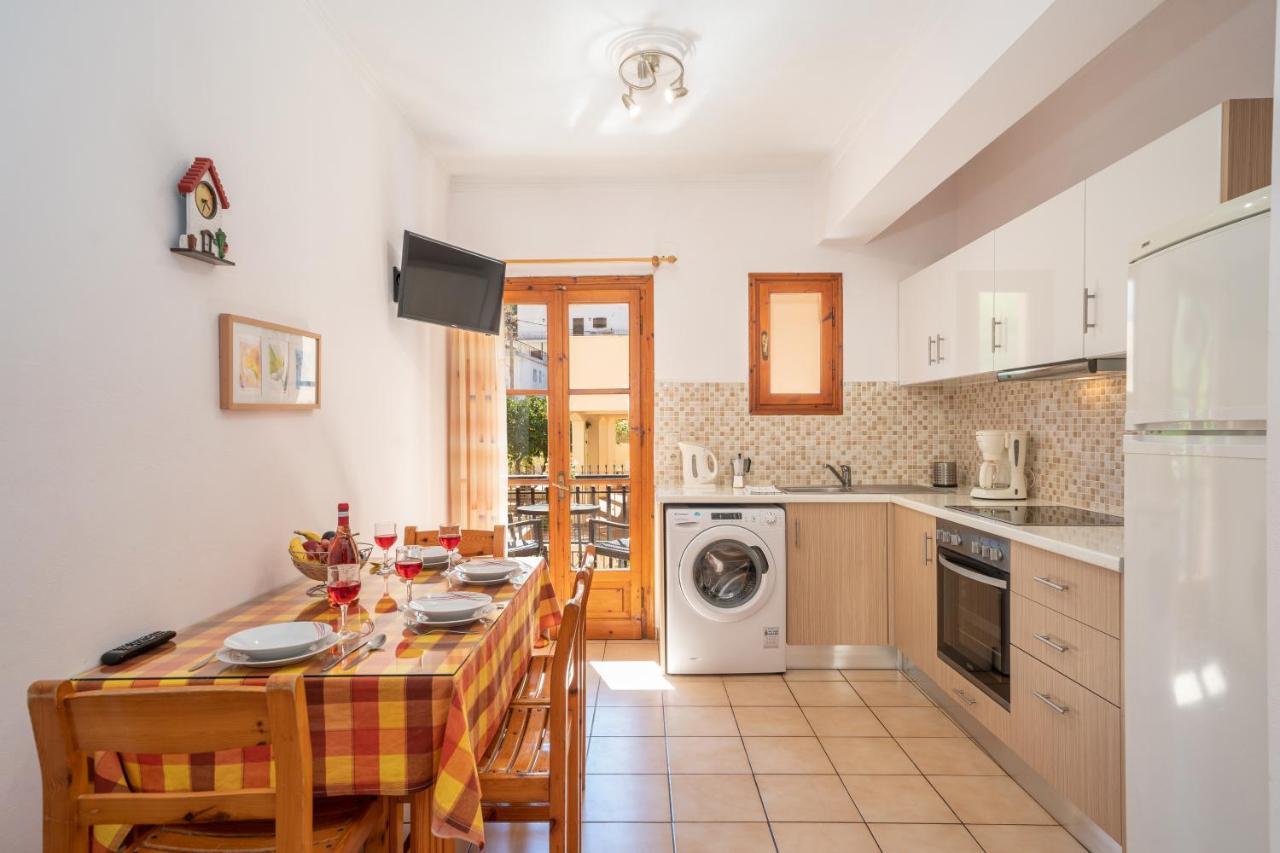 Alexatos Studios & Apartments Agia Efimia Extérieur photo