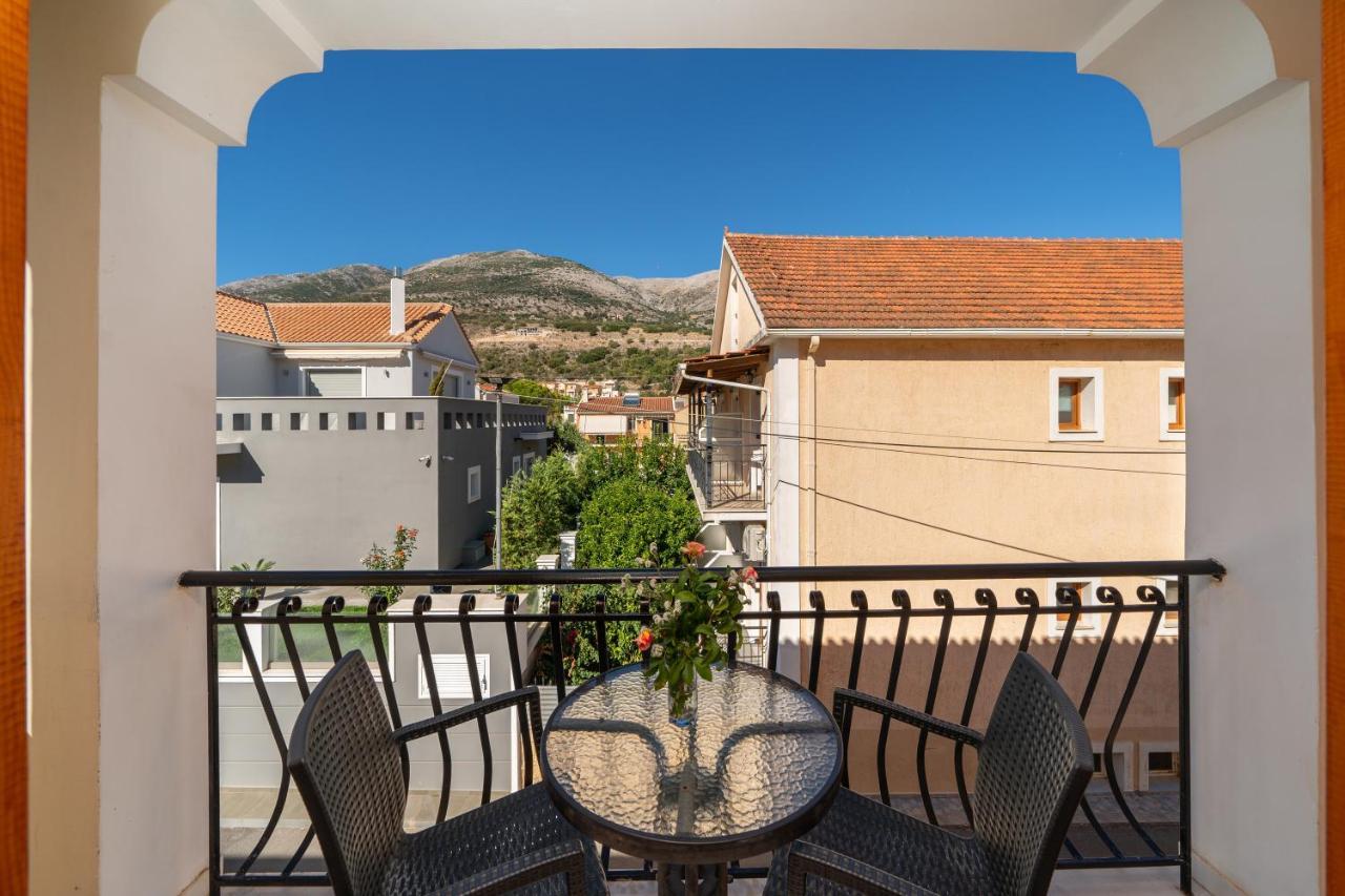 Alexatos Studios & Apartments Agia Efimia Extérieur photo