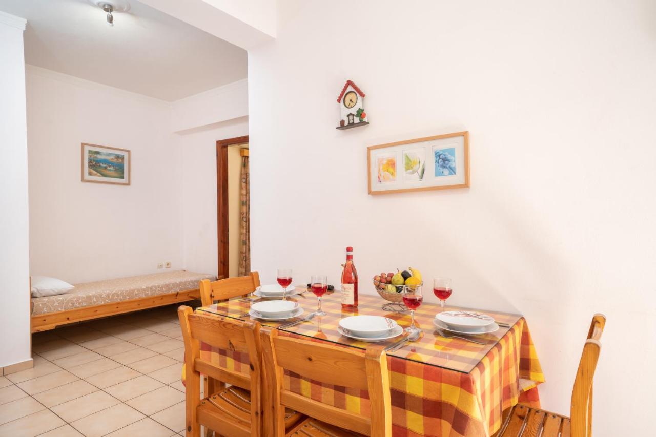 Alexatos Studios & Apartments Agia Efimia Extérieur photo